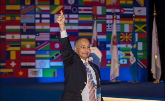 Husain Al Musallam elegido nuevo presidente de la FINA