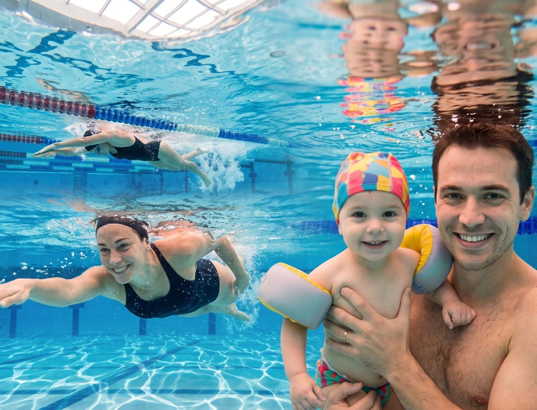 ¿Sabías que la natación también tiene beneficios psicológicos